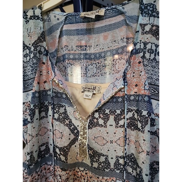 One World Womens Small Geometric Print Tshirt Tunic Top NWT B7 Excellent Sequins - Picture 2 of 6